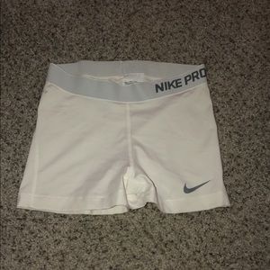 NIKE medium shorts $10
